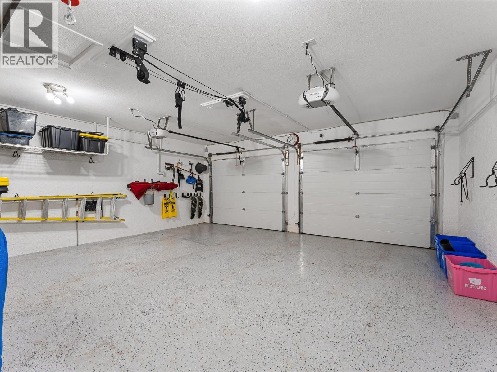  3838 Beach Avenue, Peachland