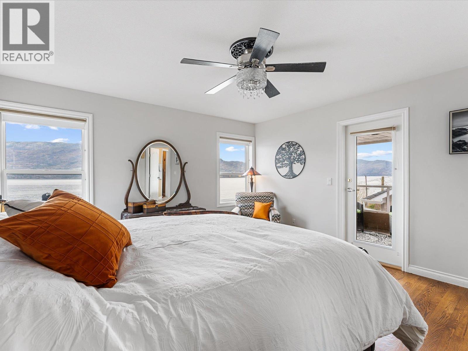  3838 Beach Avenue, Peachland