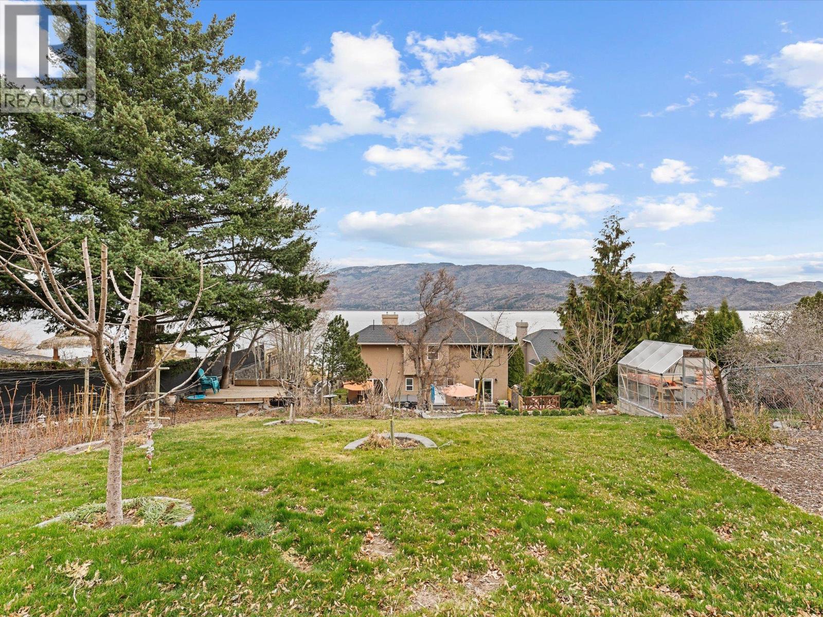  3838 Beach Avenue, Peachland