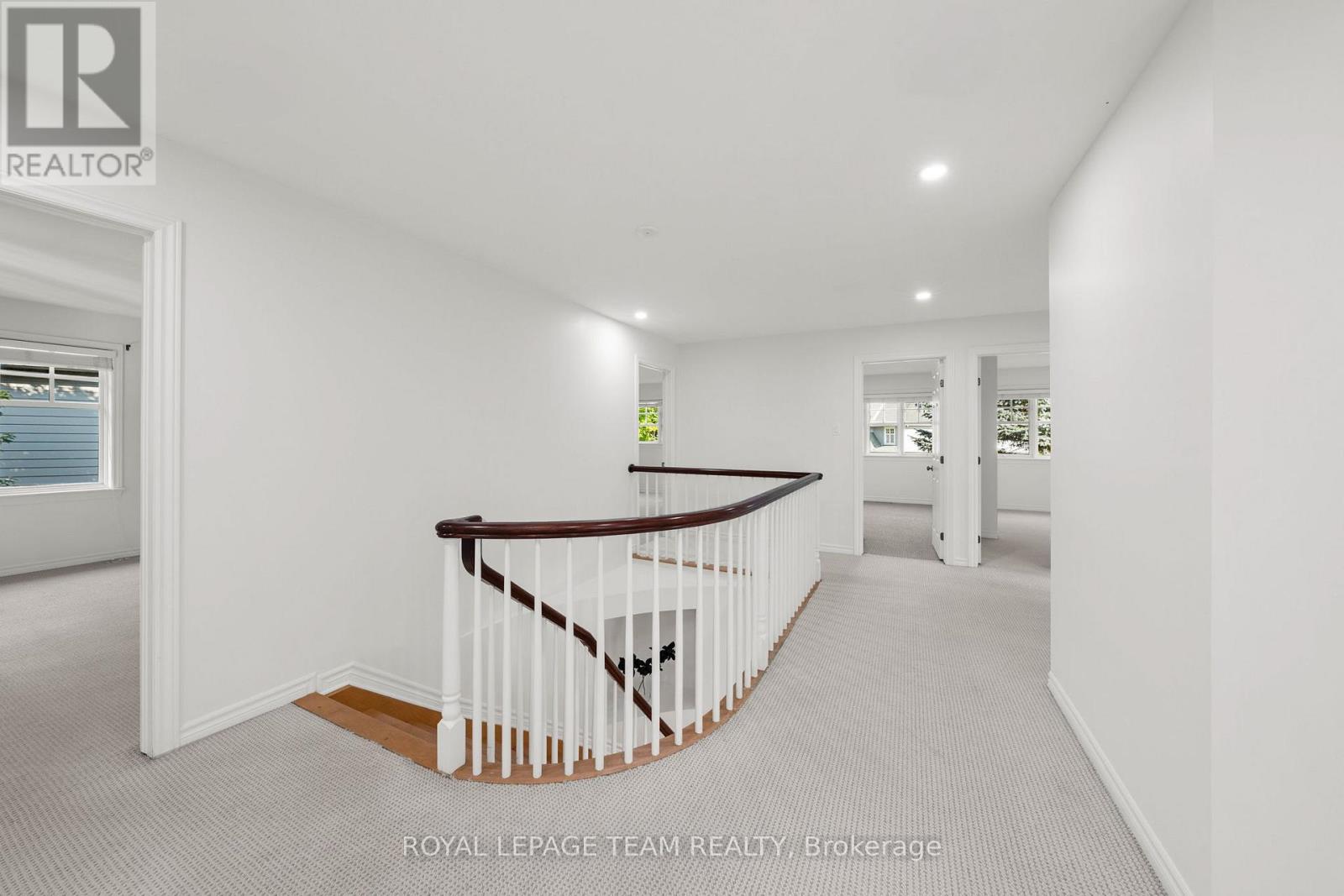 60 IRONSIDE COURT - 25