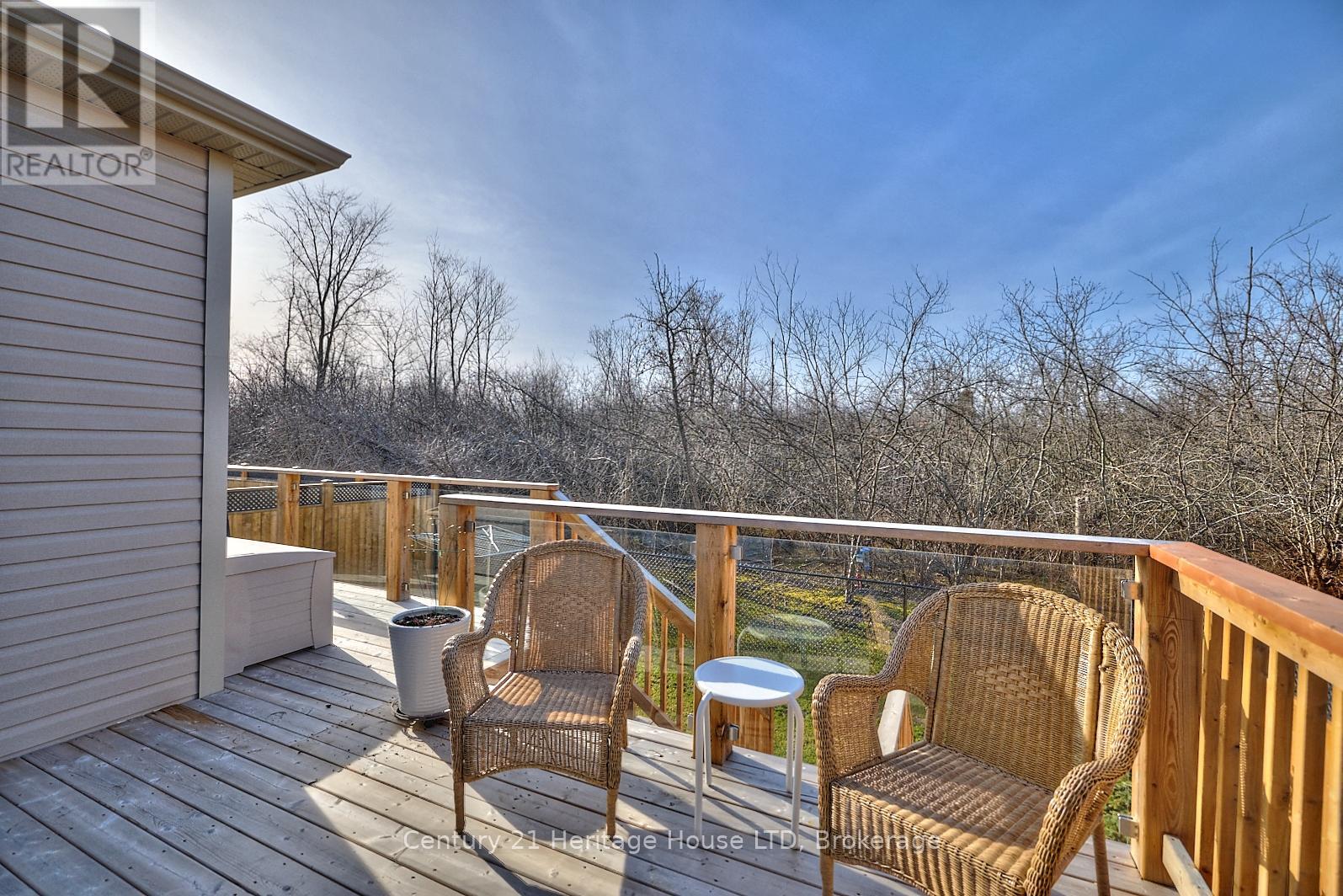 Deck - Seating Area