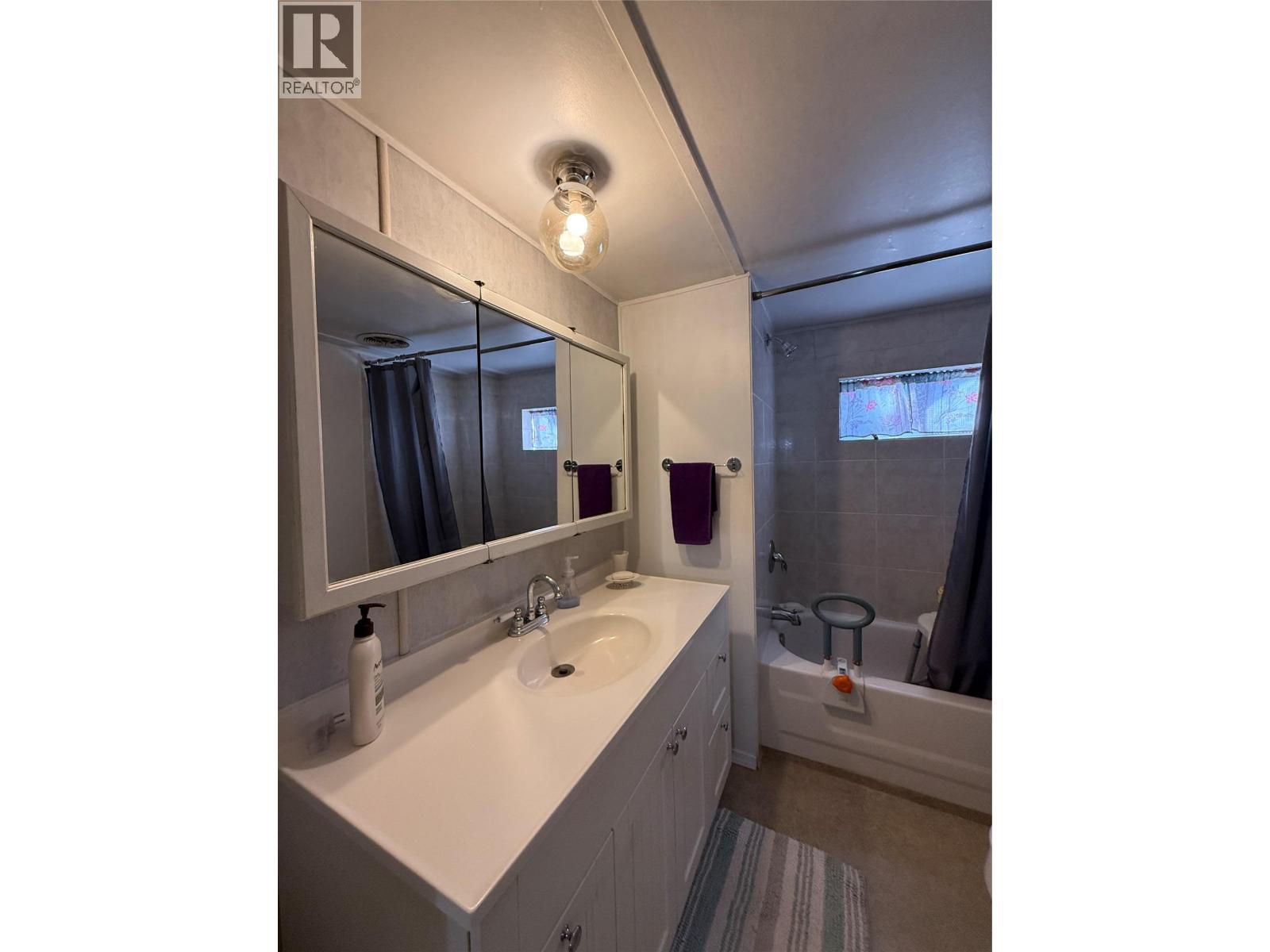  1021 Garden Road, South Slocan