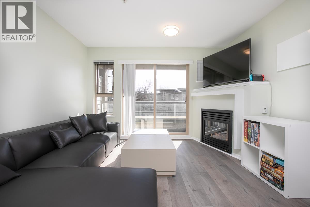 401 9319 UNIVERSITY Crescent - photo 2