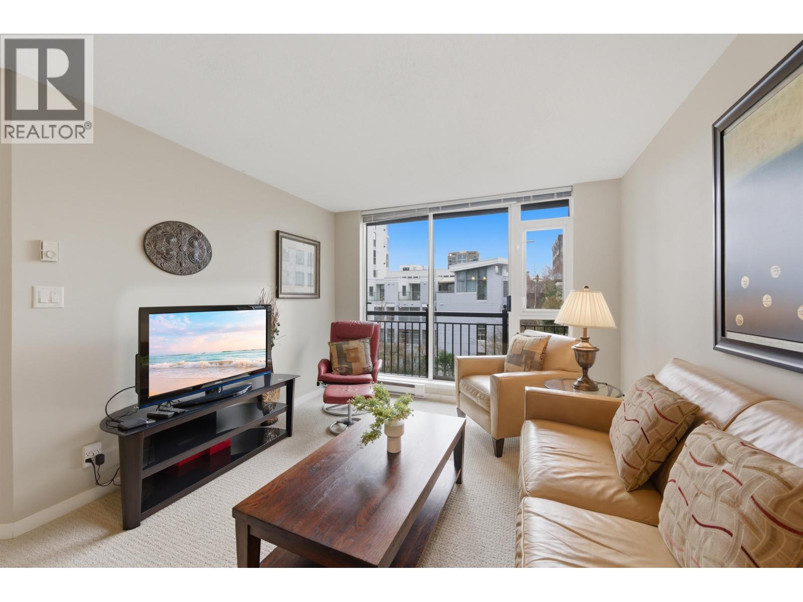 502 1650 7TH Avenue - photo 2