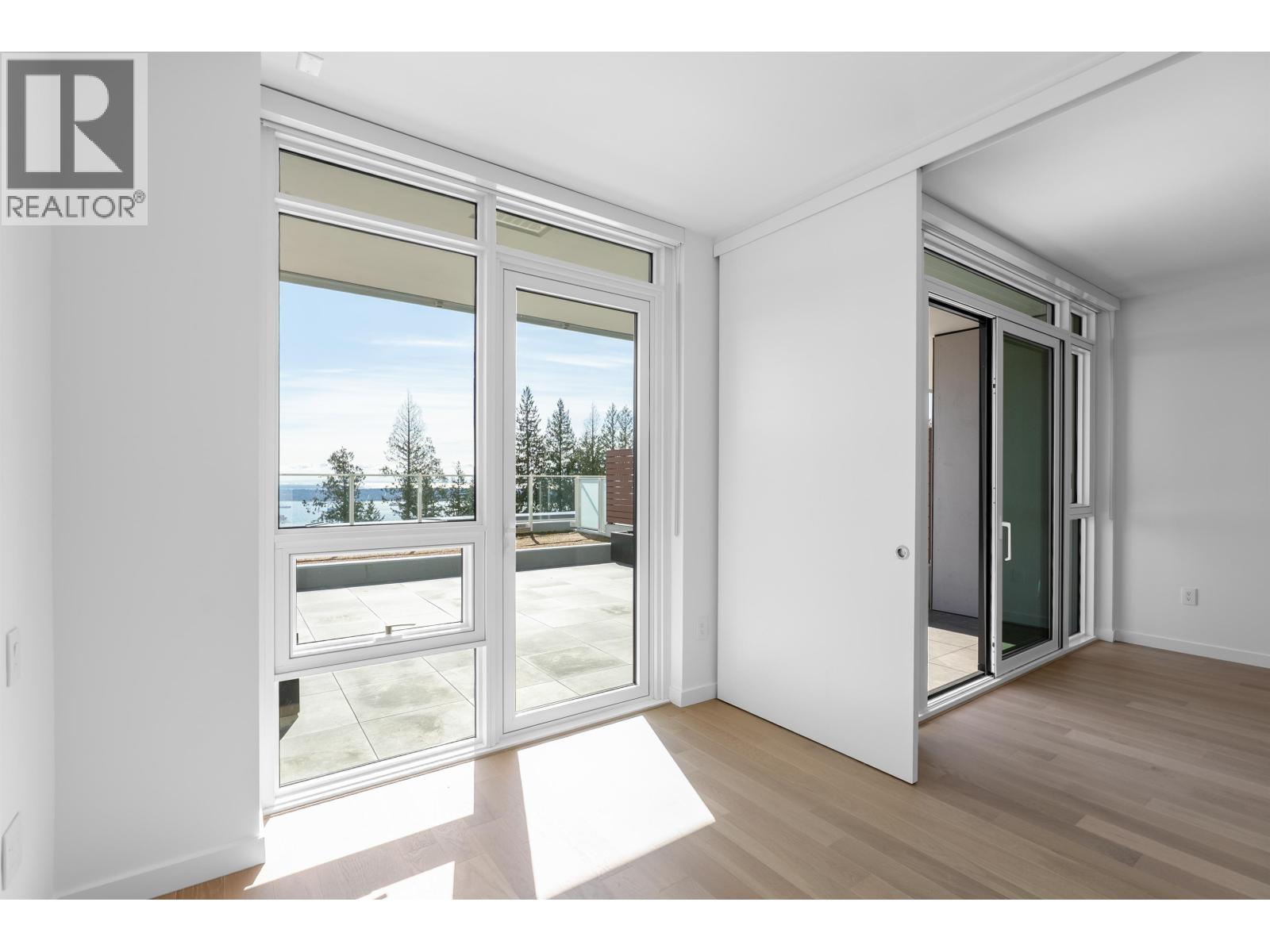 409 3963 UPLANDS WAY, West Vancouver