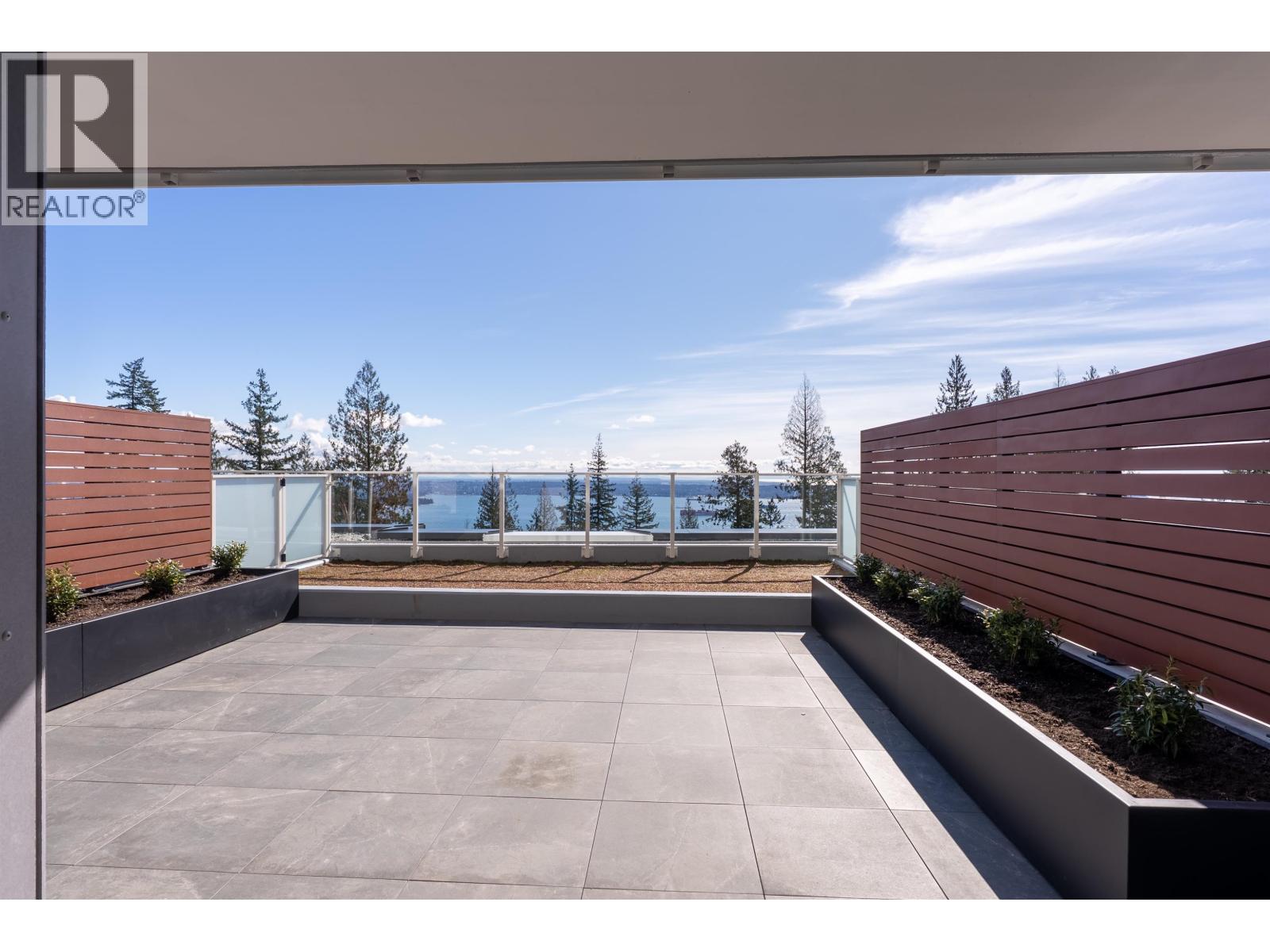 409 3963 UPLANDS WAY, West Vancouver