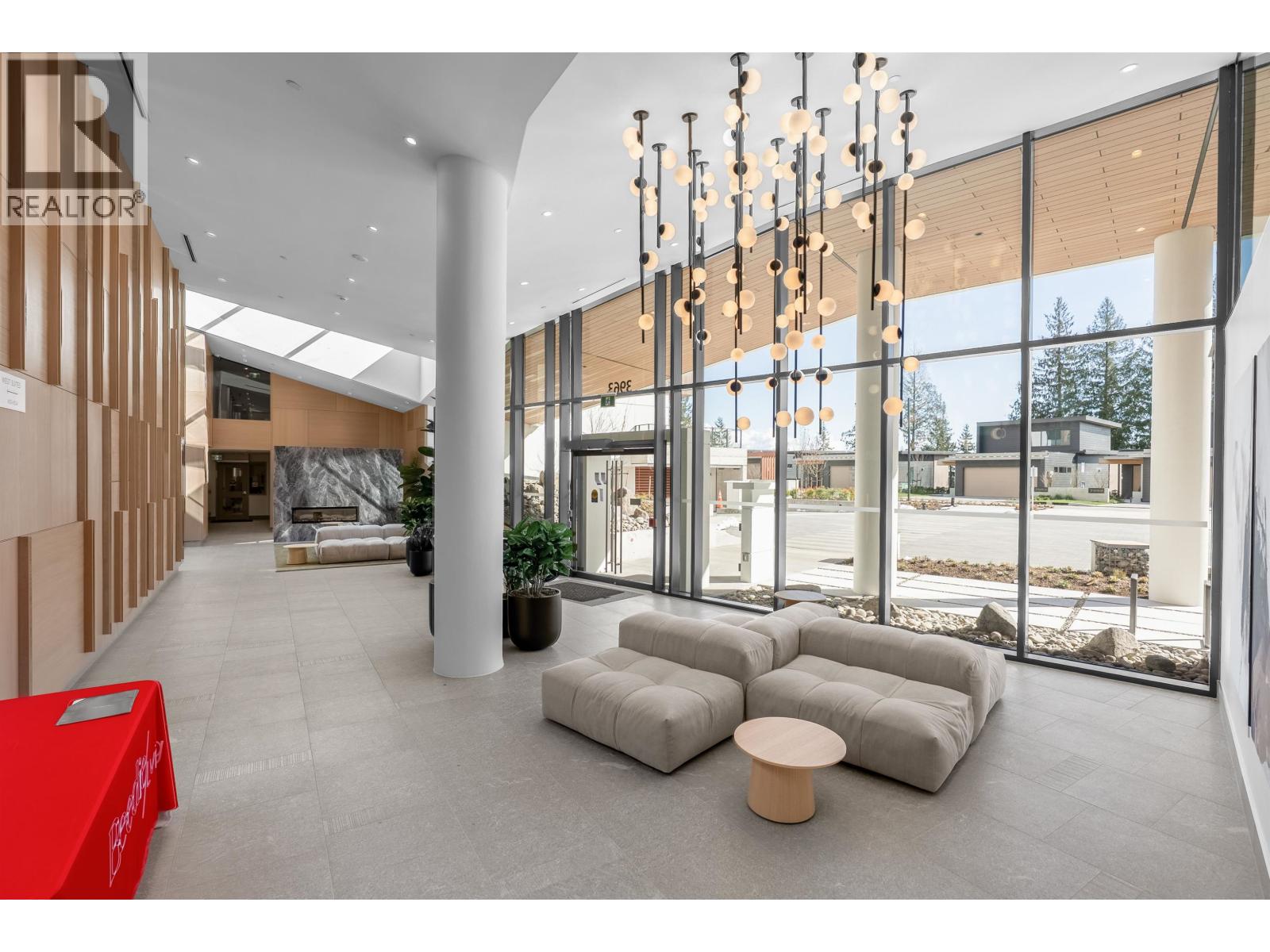 409 3963 UPLANDS WAY, West Vancouver