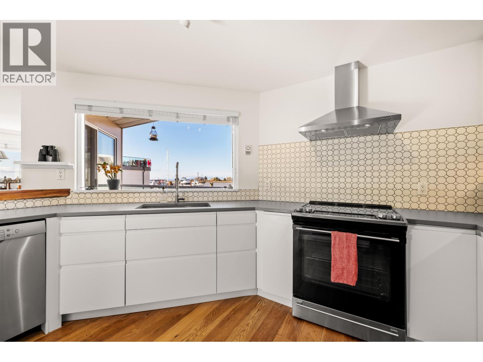 #15-3459 W RIVER Road, Delta