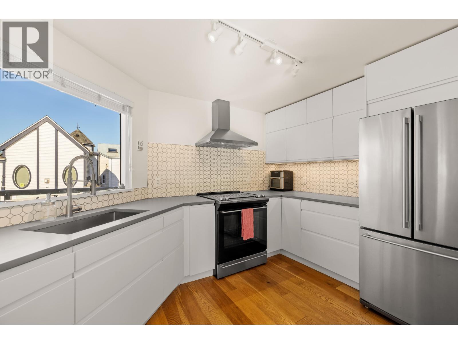 #15-3459 W RIVER Road, Delta