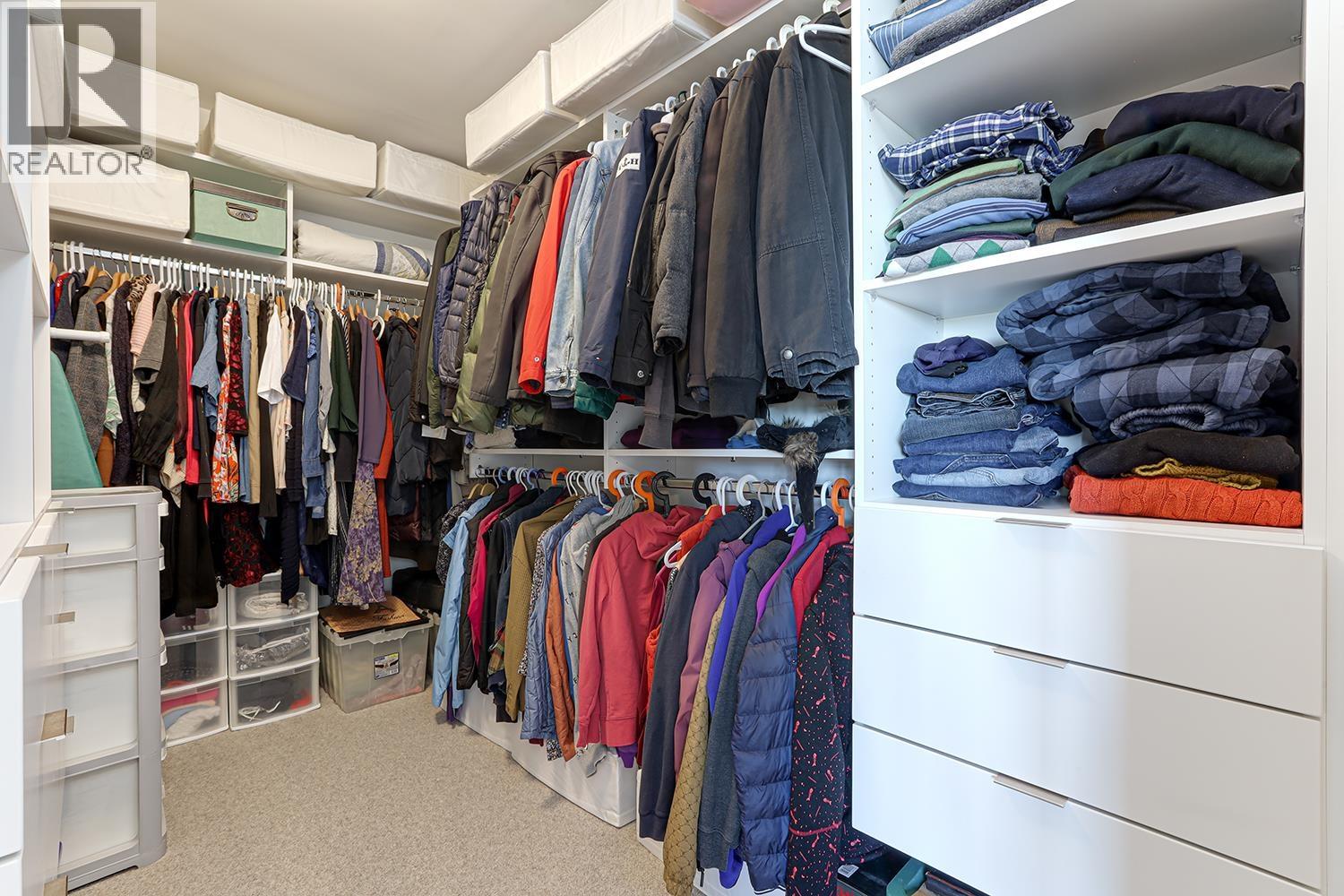 4705 HAZELNUT WAY, Tsawwassen