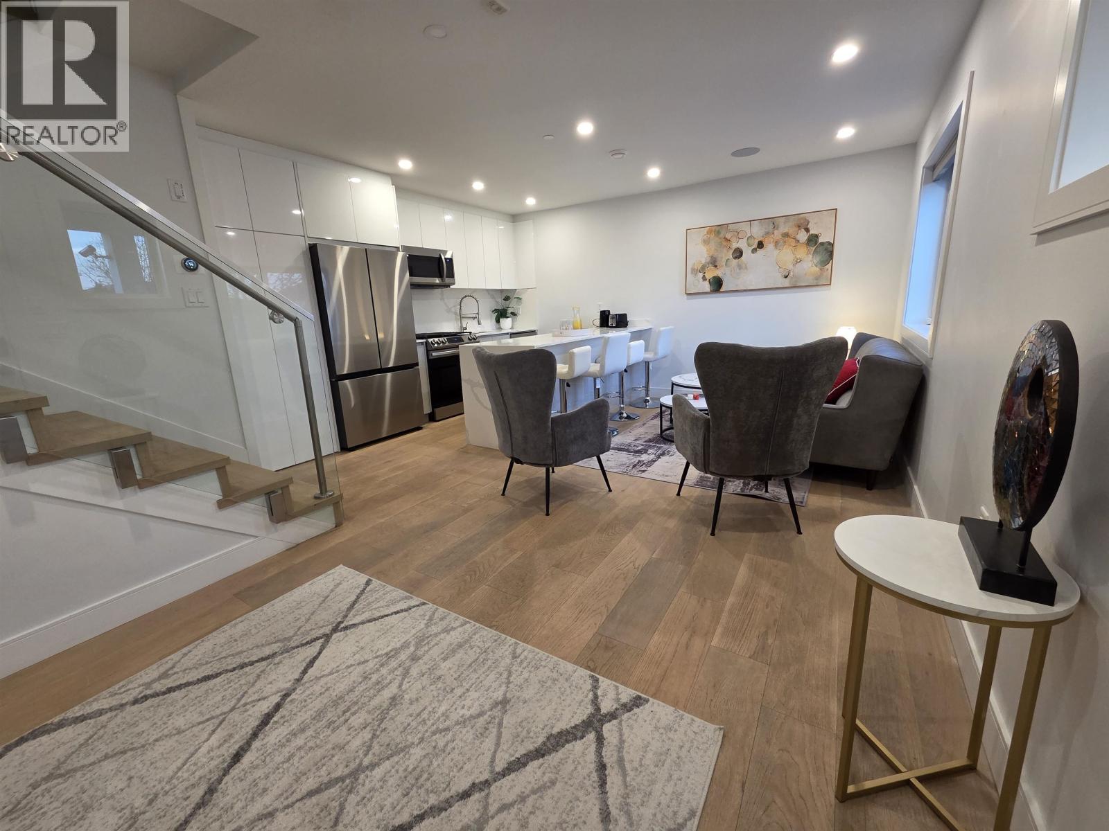 2881 GEORGIA Street - photo 2