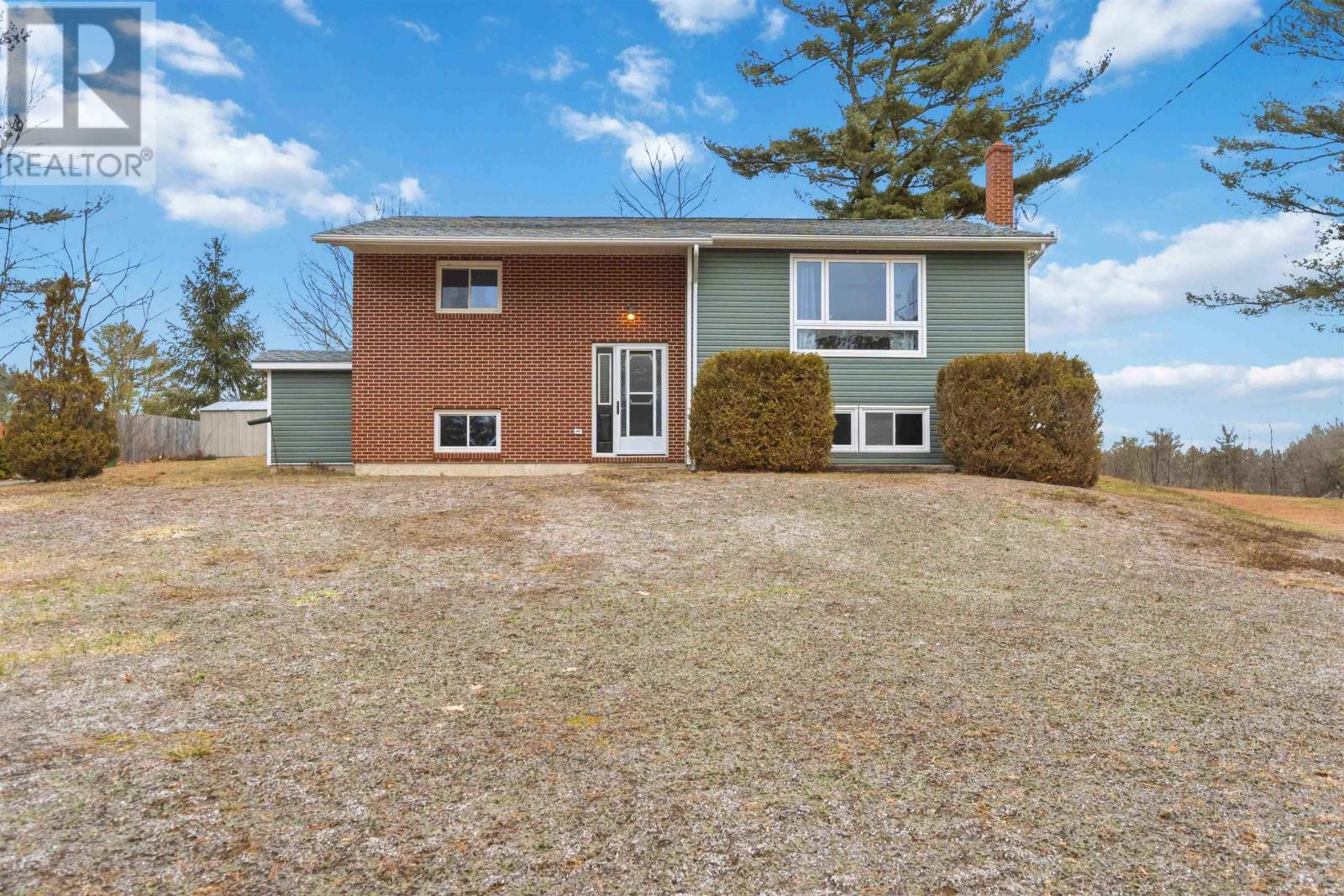 Property photo of 1651 Matthews Lane