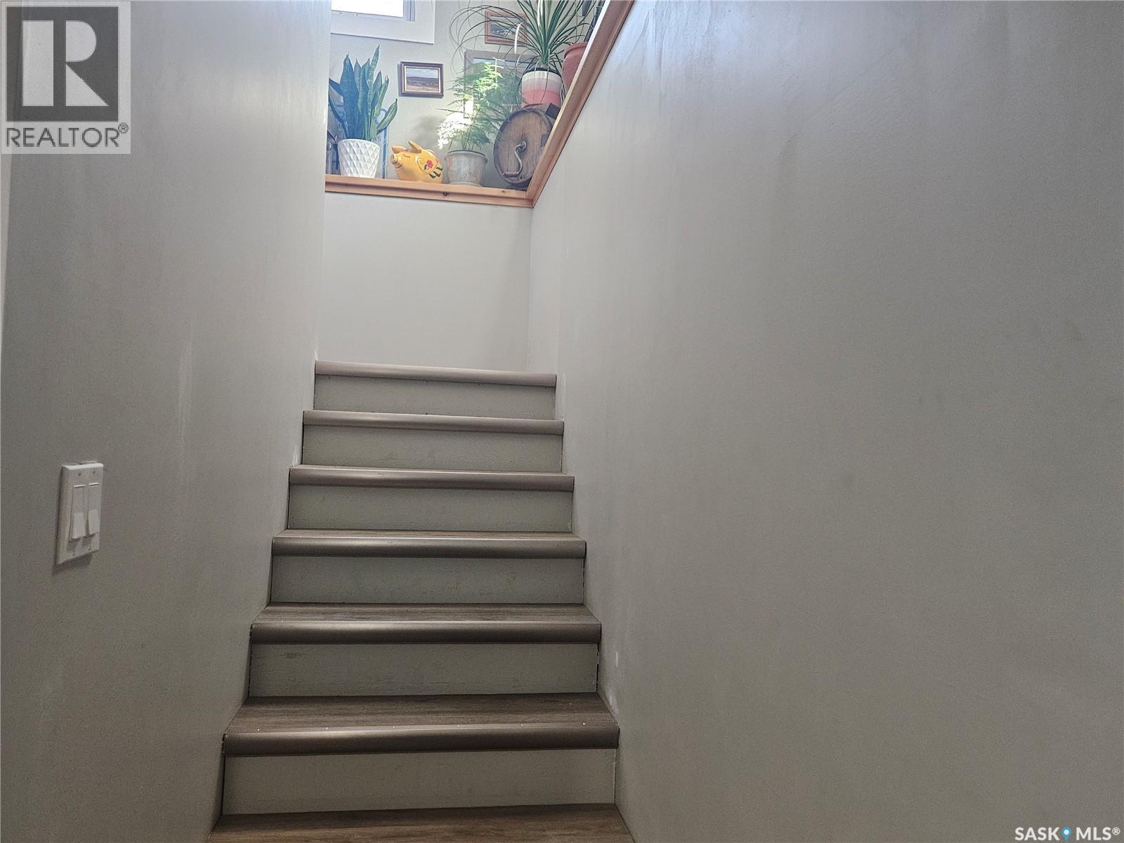 20 15TH AVENUE SE - 17