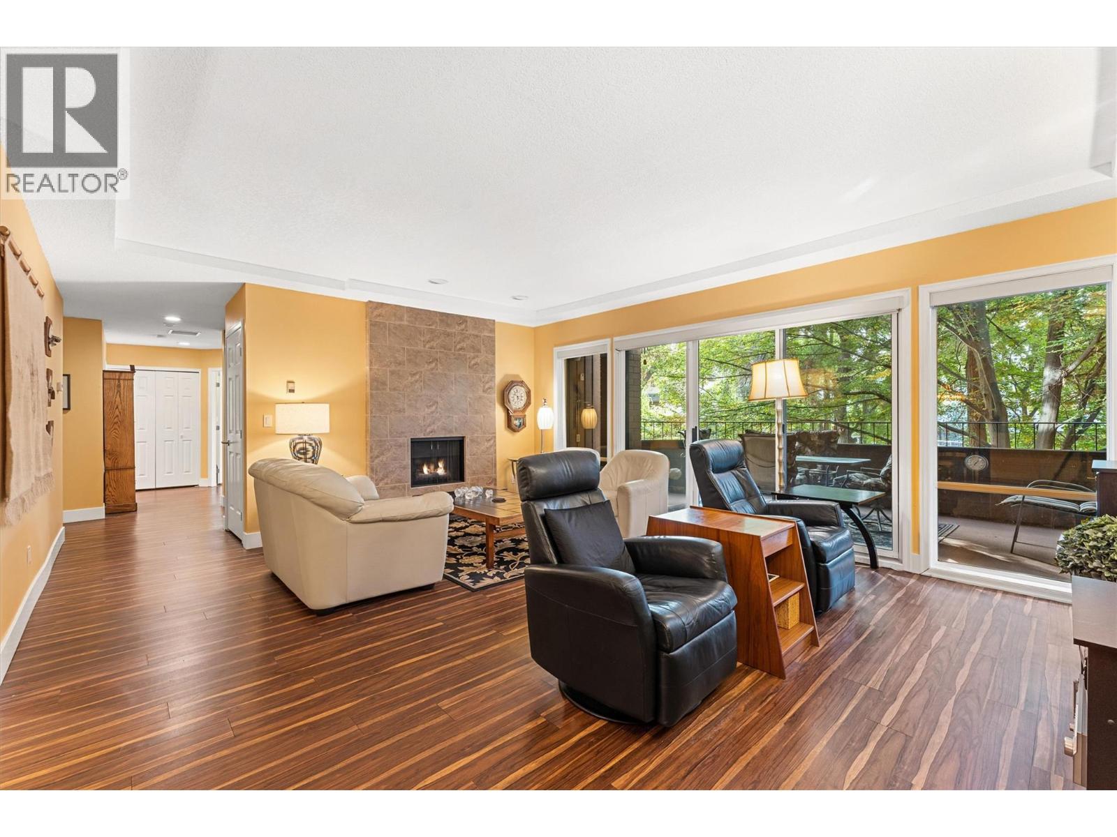 #106 539 Sutherland Avenue - 15