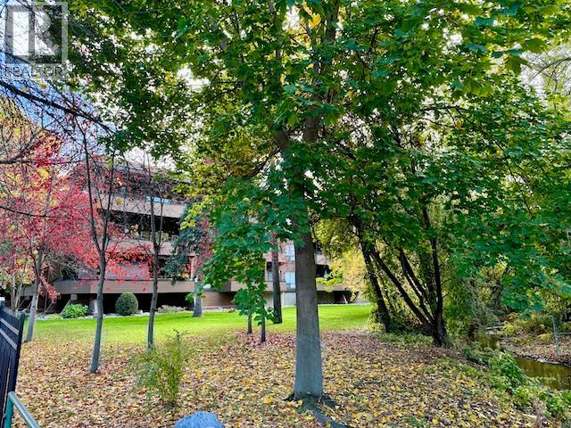 106 539 Sutherland Avenue, Kelowna