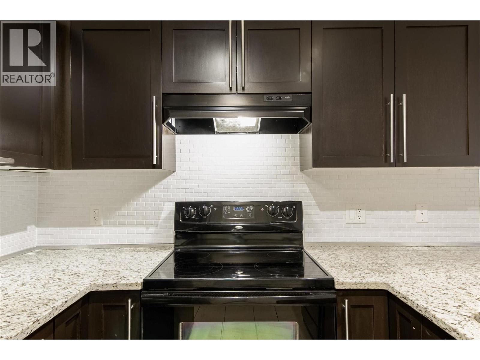 303 1083 Sunset Drive, Kelowna