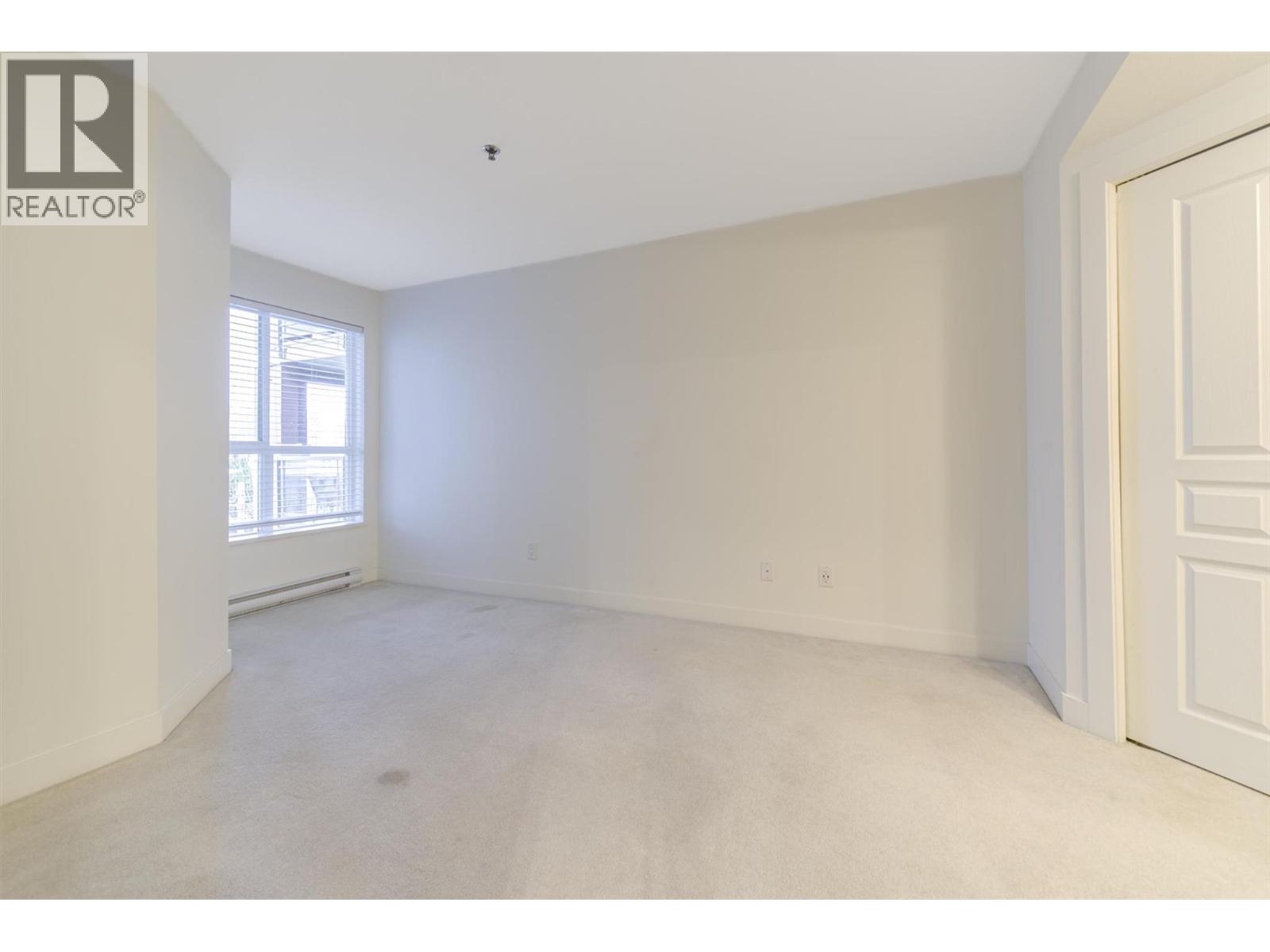 303 1083 Sunset Drive, Kelowna