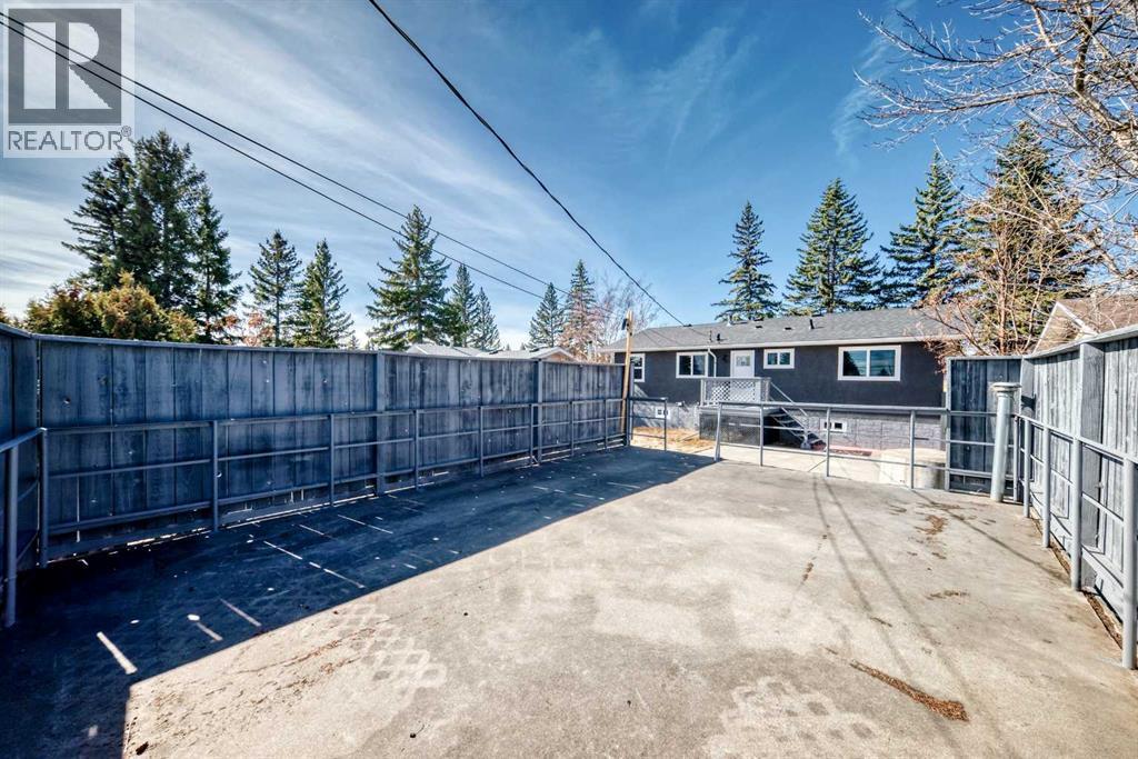 Single Family House Bi-level for Sale in   Street SW Southwood Calgary 