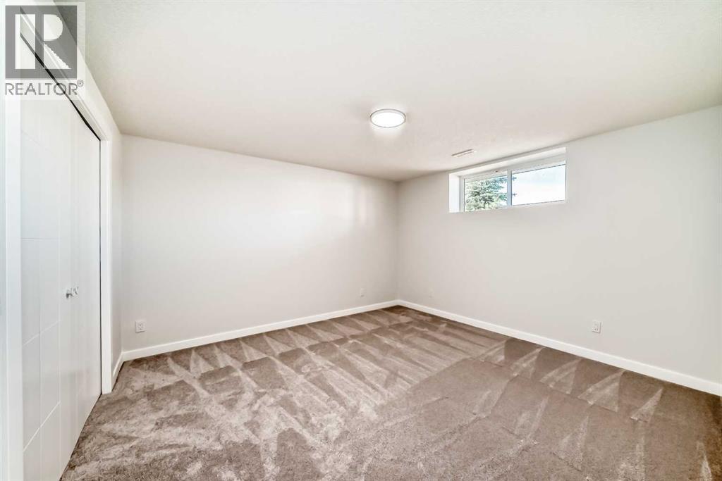 Single Family House Bi-level for Sale in   Street SW Southwood Calgary 