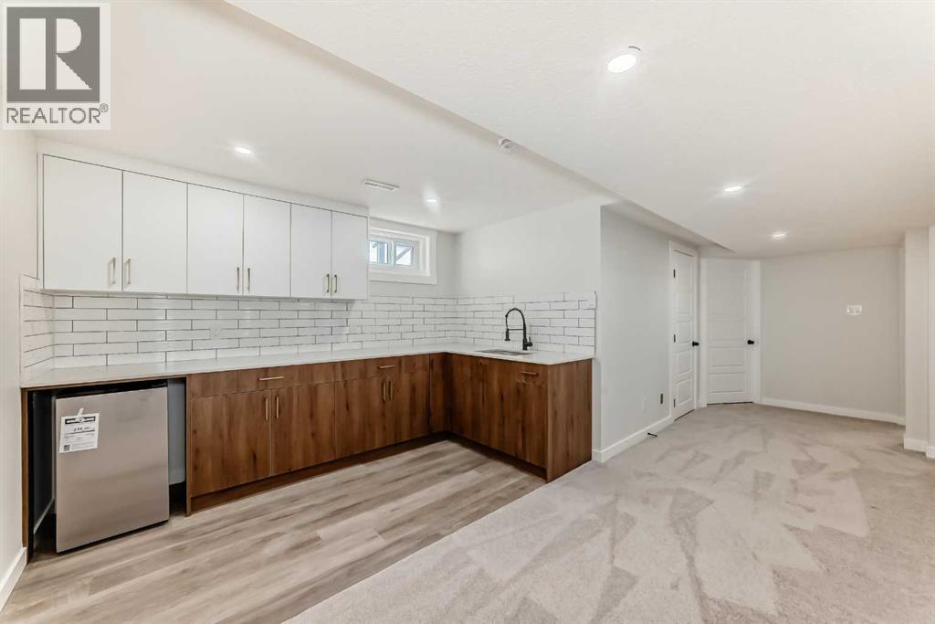 Single Family House Bi-level for Sale in   Street SW Southwood Calgary 