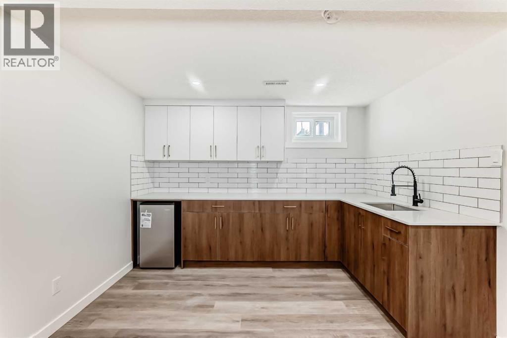 Single Family House Bi-level for Sale in   Street SW Southwood Calgary 