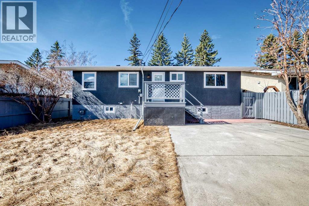 Single Family House Bi-level for Sale in   Street SW Southwood Calgary 