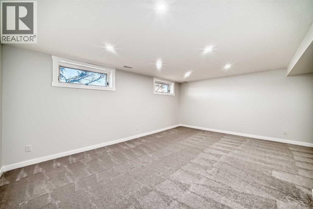 Single Family House Bi-level for Sale in   Street SW Southwood Calgary 