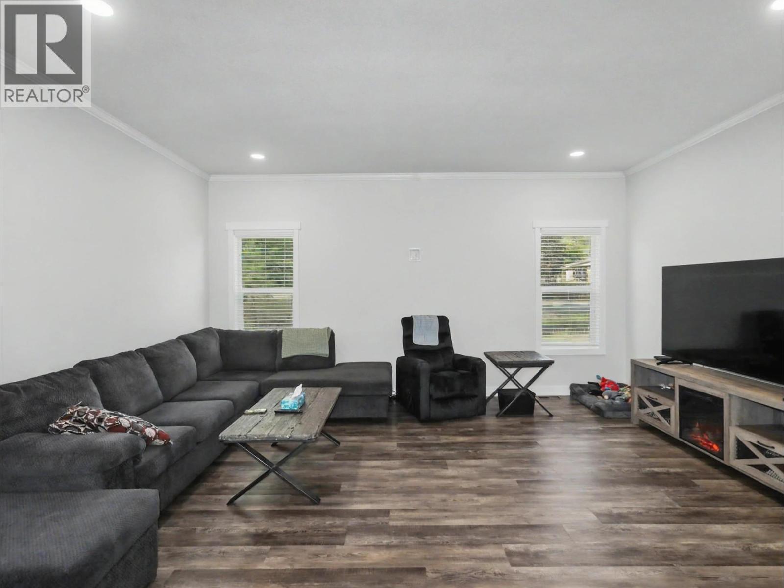  7654 18TH Street, Grand Forks