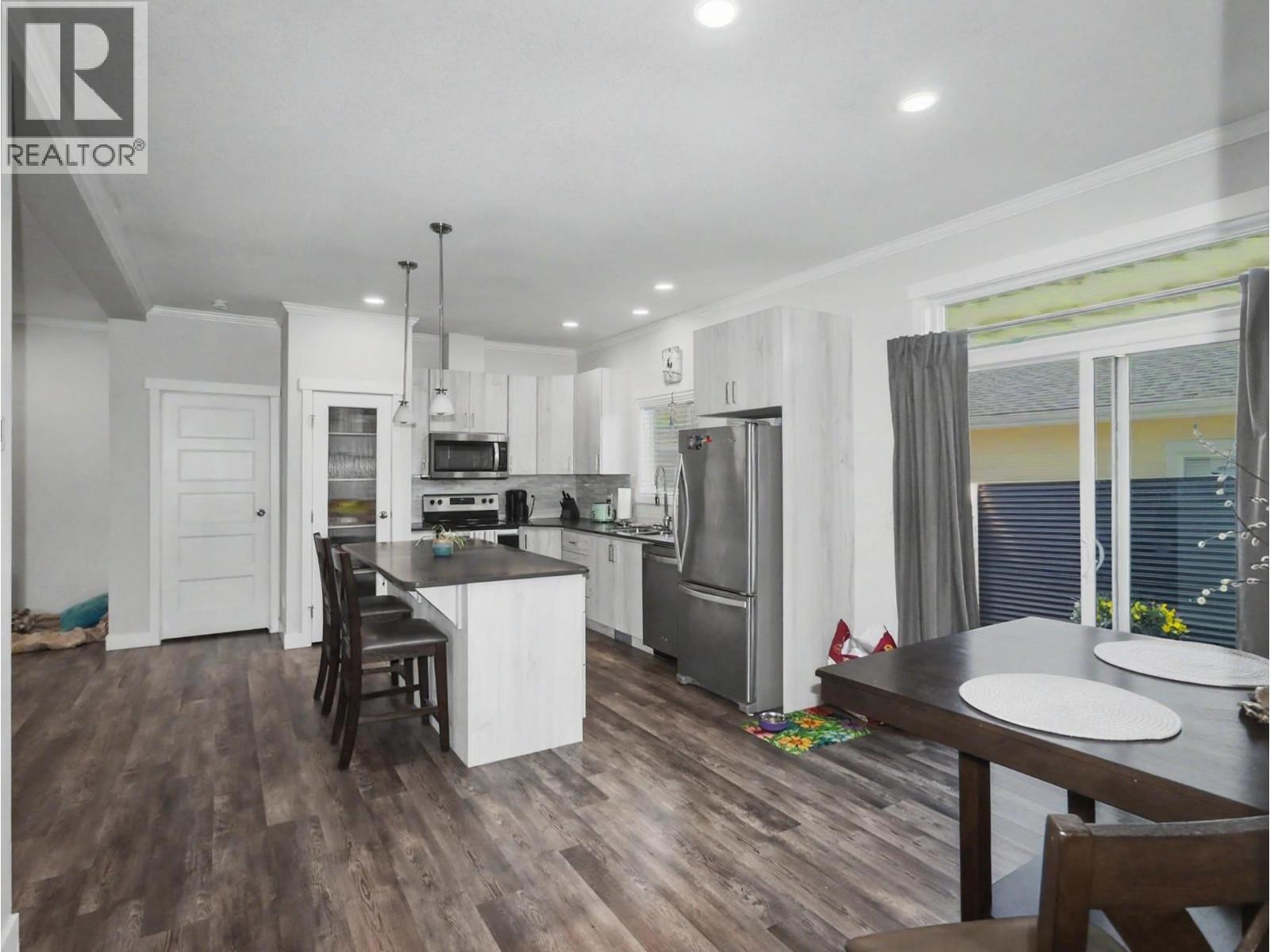 7654 18TH Street - 5