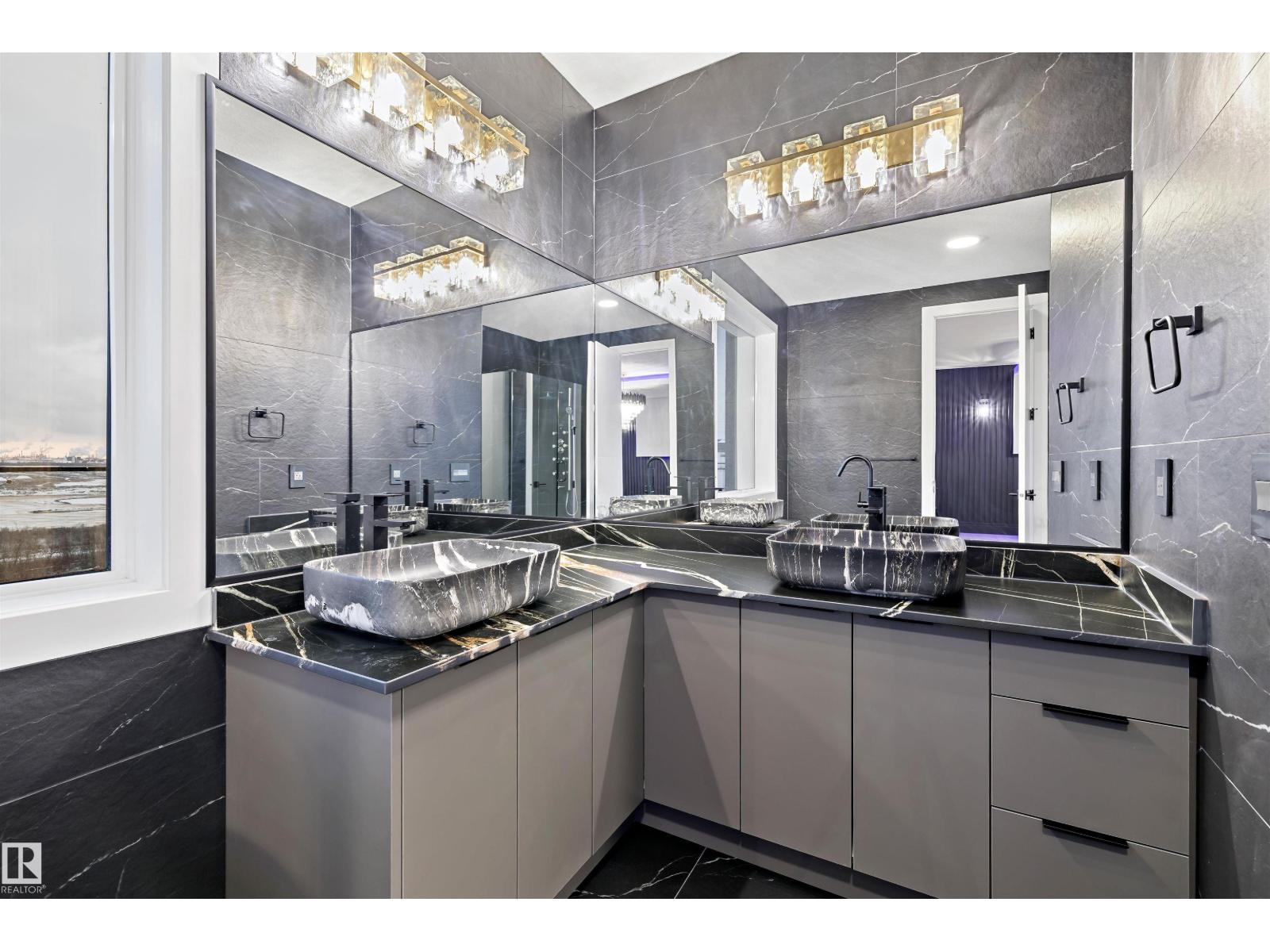 669 FRASER VISTA VS NW, Edmonton