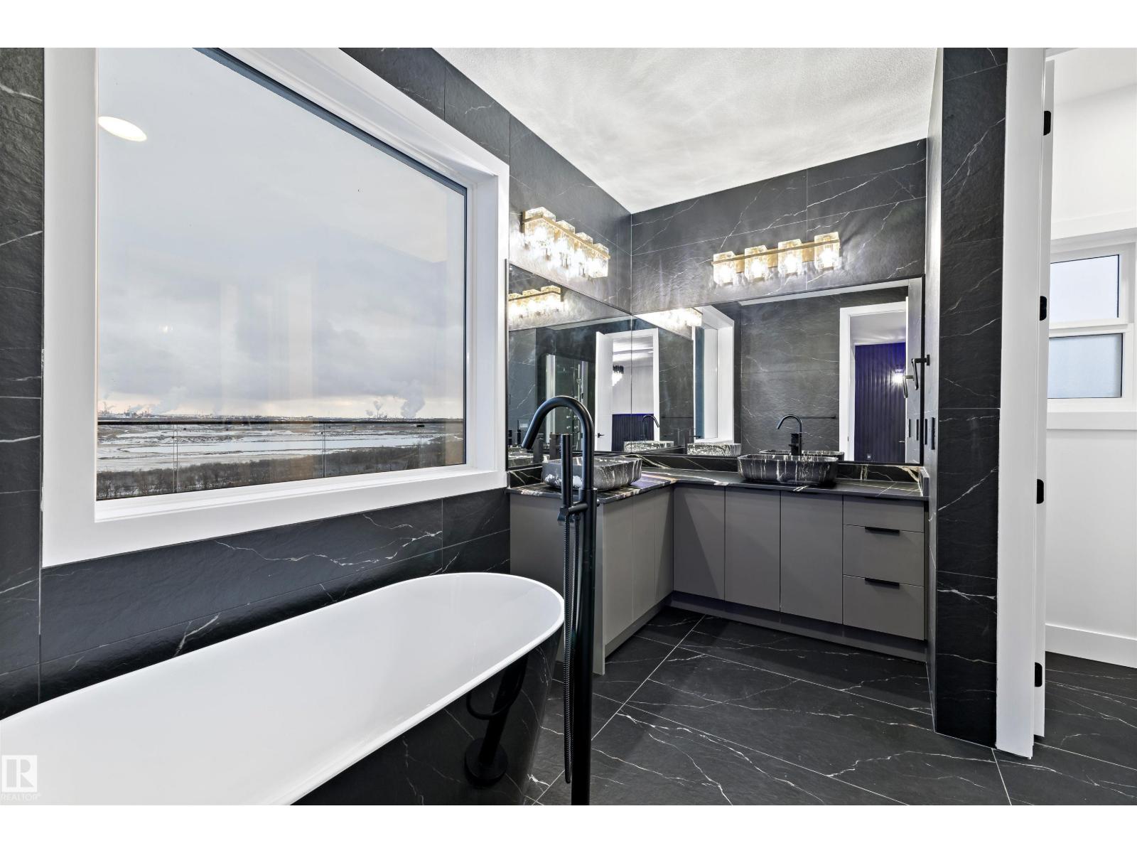 669 FRASER VISTA VS NW, Edmonton