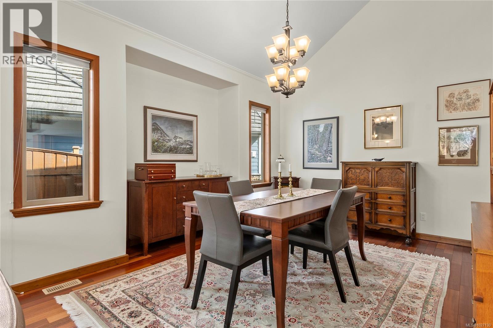 1856 CARDIFF CRES - 13