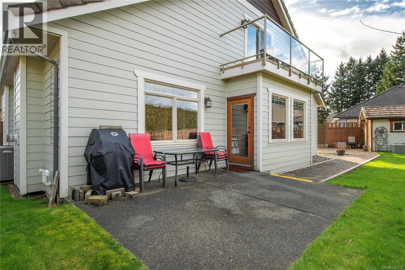 1856 CARDIFF CRES - 33