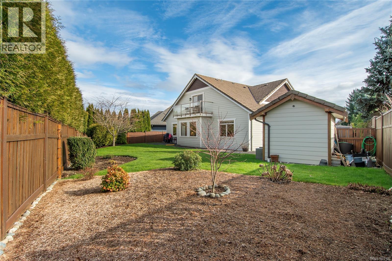 1856 CARDIFF CRES - 36