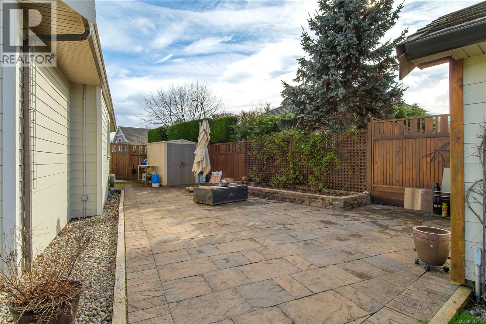 1856 CARDIFF CRES - 38