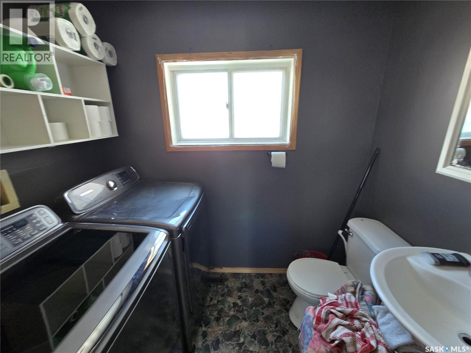 107 Van Horne STREET - 8