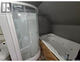 107 Van Horne Street, Windthorst, SK S0G5G0 Photo 13