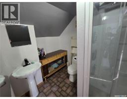 107 Van Horne Street, Windthorst, SK S0G5G0 Photo 14