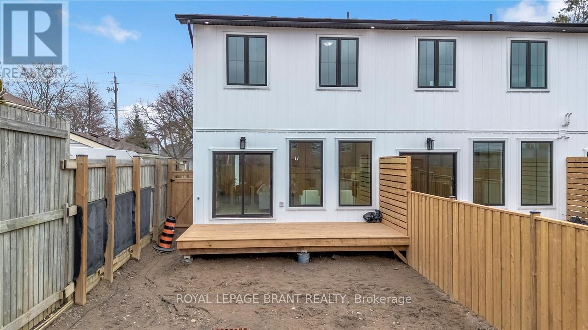 3-bedroom home for sale at 105 WINNIETT STREET, Brantford ON · photo 43 of 49