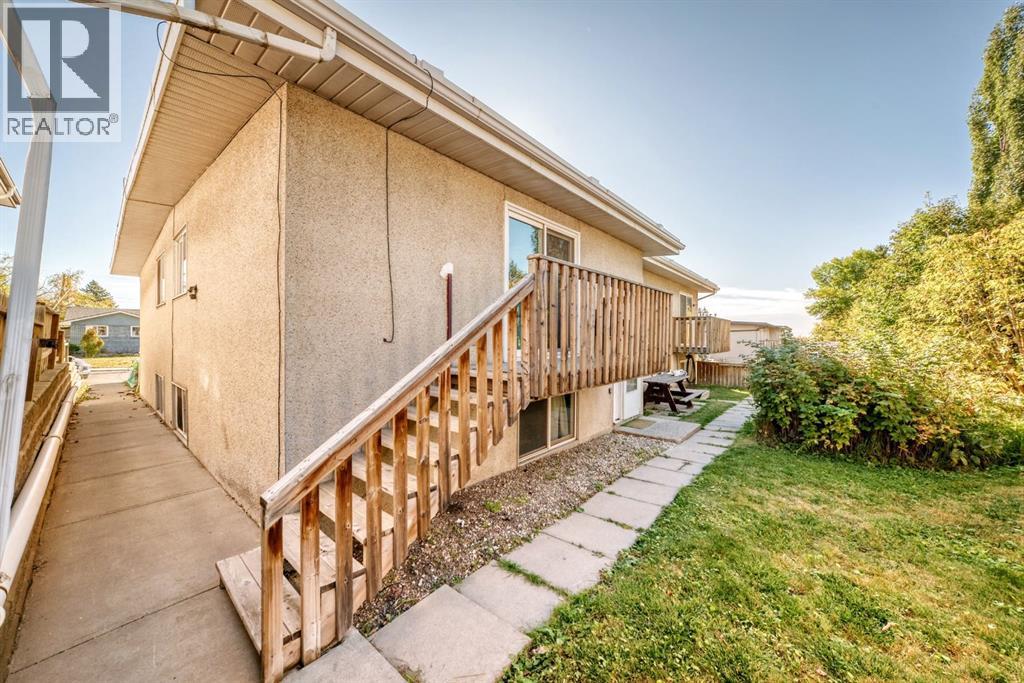 Single Family House Bi-level for Sale in D Raynard Crescent SE Albert Park/Radisson Heights Calgary 