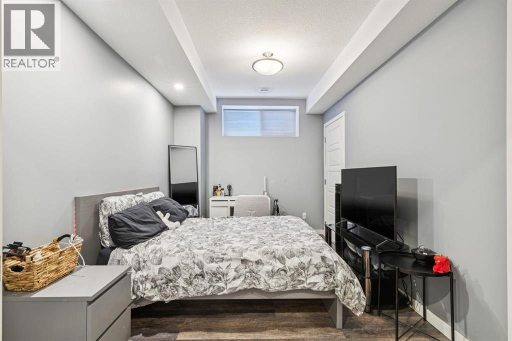 Single Family House for Sale in  Aspen Vista Way SW Aspen Woods Calgary 