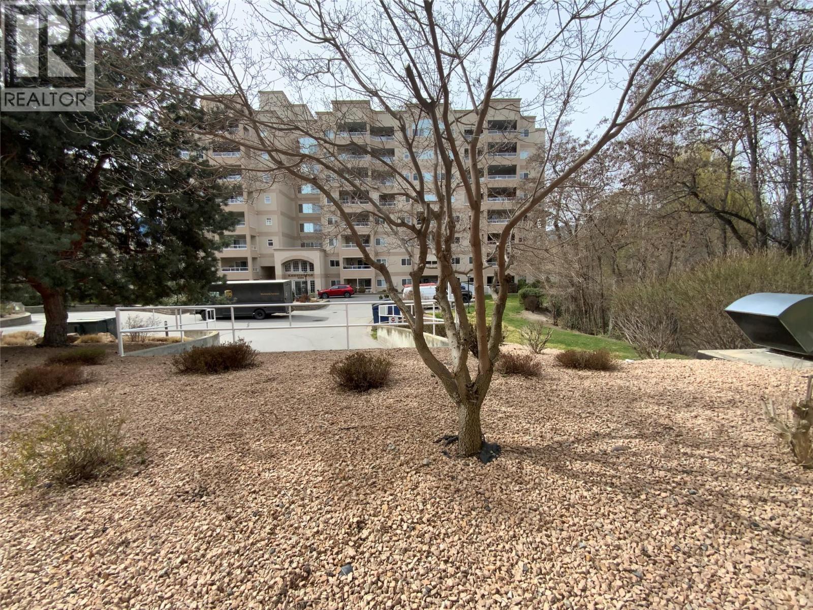 101 2245 ATKINSON Street, Penticton