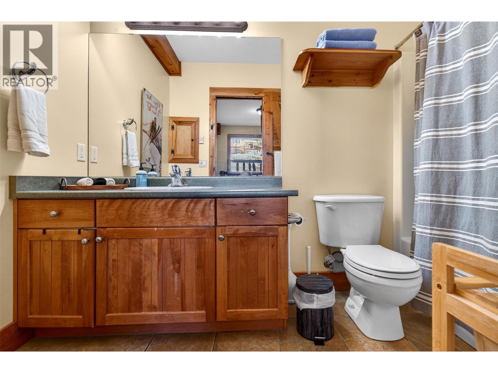 201 295 Raven Ridge Road, Big White