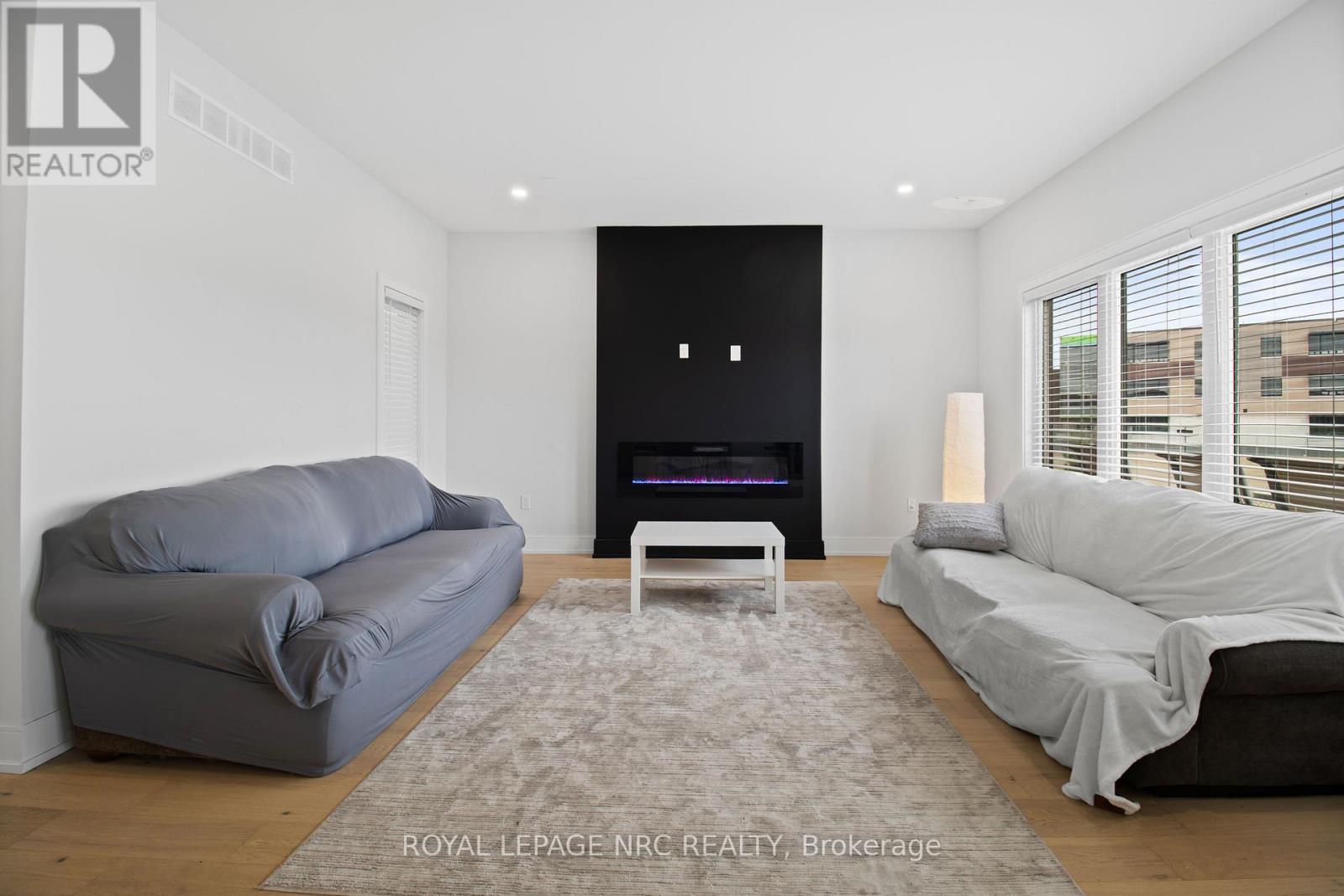 7392 SPLENDOUR DRIVE - 6