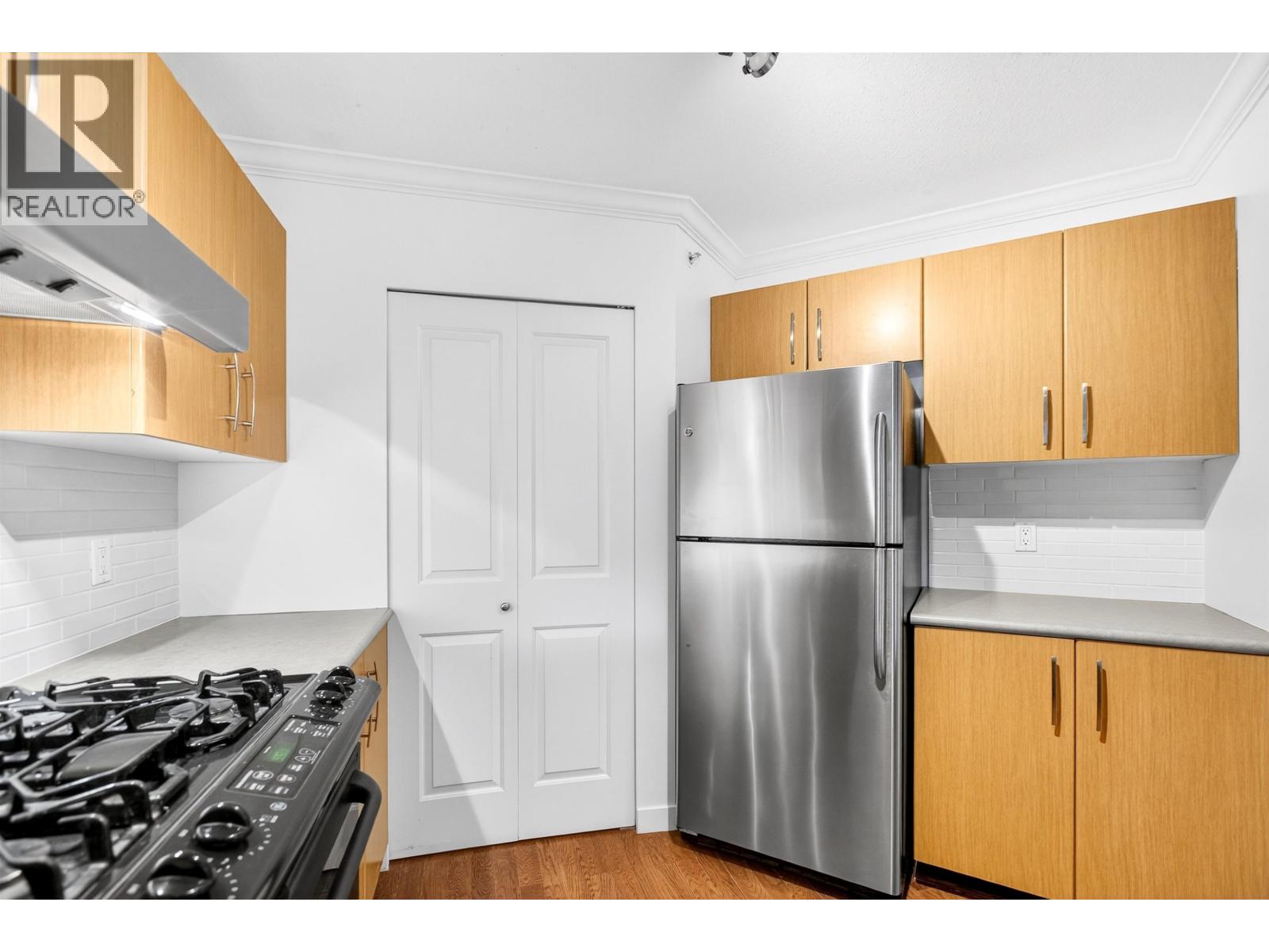 408 300 KLAHANIE DRIVE, Port Moody