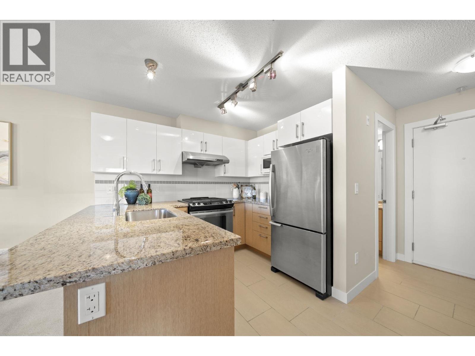 #236-6828 ECKERSLEY Road, Richmond