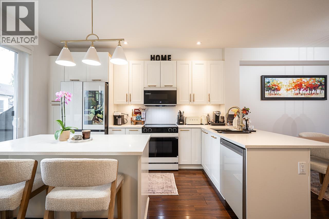 15 1245 HOLTBY STREET, Coquitlam