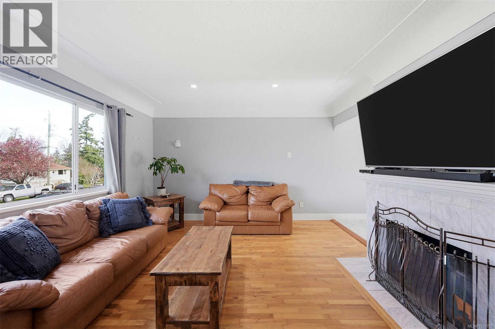  3855 Seaton Street, Saanich