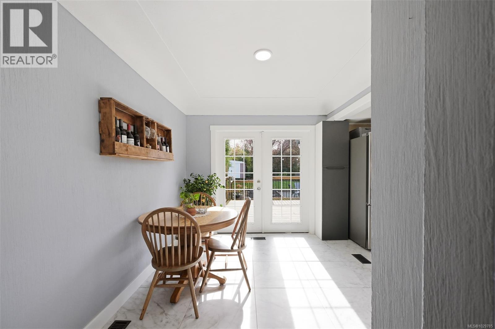  3855 Seaton Street, Saanich