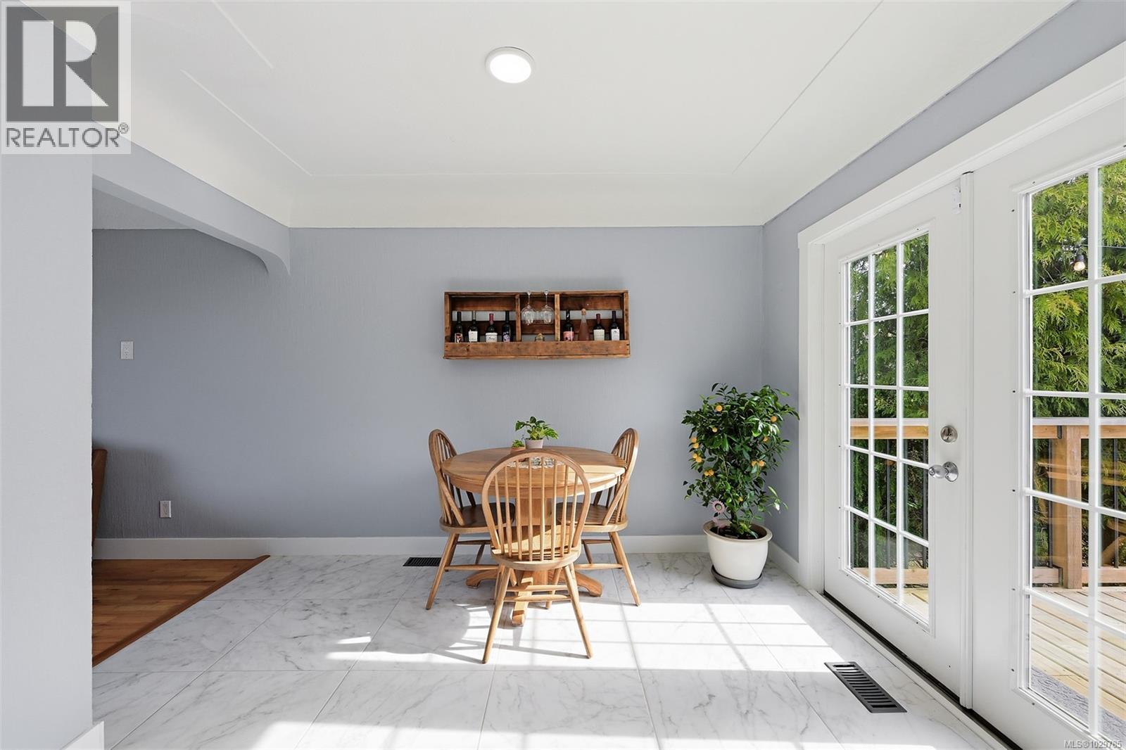  3855 Seaton Street, Saanich